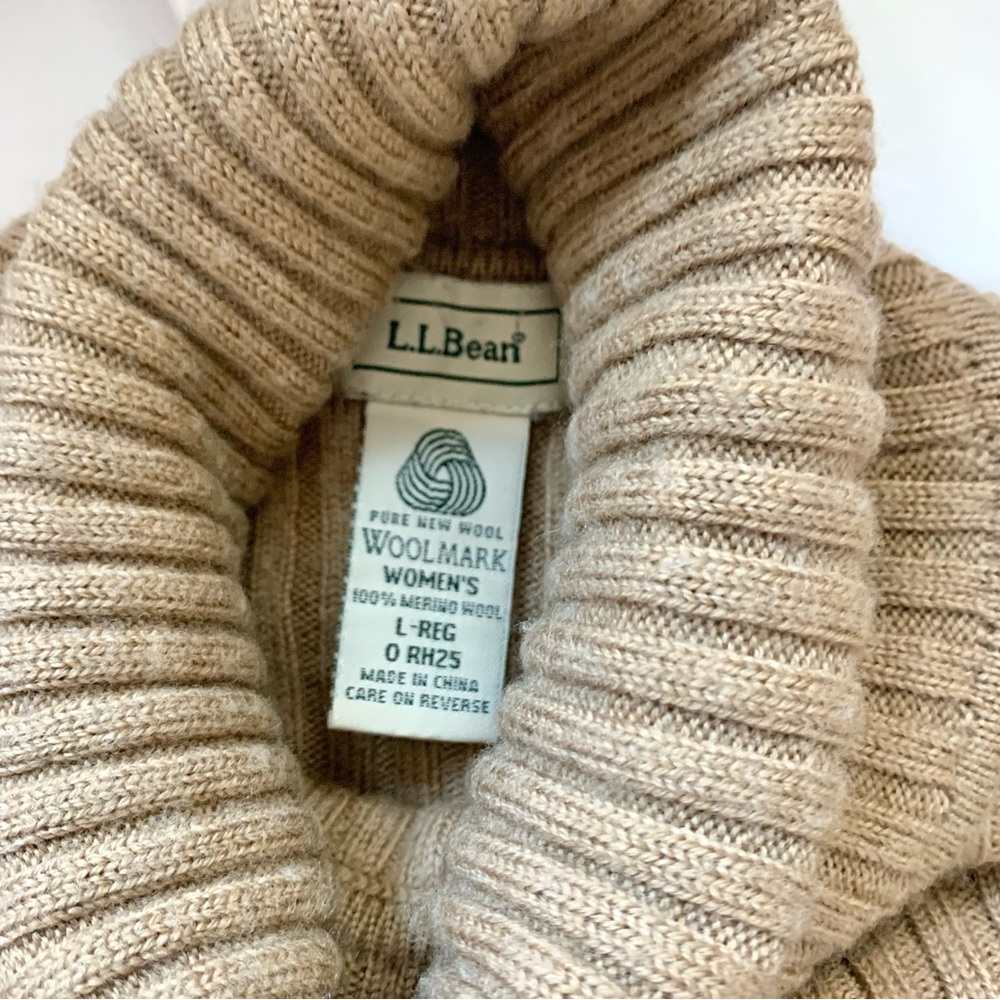 LL Bean 100% Merino Wool Ribbed Turtleneck Sweater in beige tan LG - Picture 3 of 13